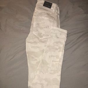 00 camo skinny jeans